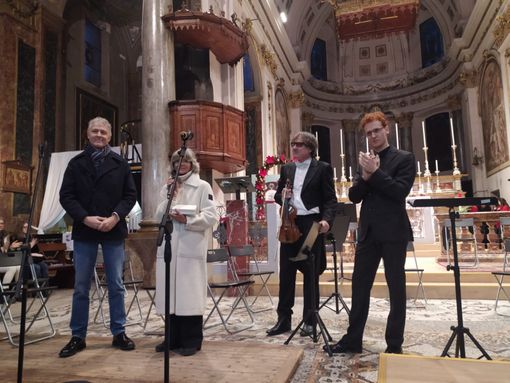 Gli auguri di Natale del cardiochirurgo Andrea Audo alla città FOTO E VIDEO