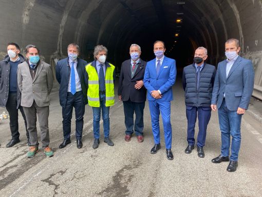 Preioni (Lega): “Galleria Verta e piano vaccini anti Covid: avanti con il cronoprogramma” Preioni (Lega): “Galleria Verta e piano vaccini anti Covid: avanti con il cronoprogramma”