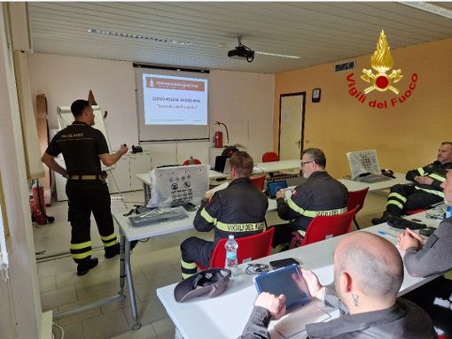 Corso di formazione regionale di polizia giudiziaria al comando dei vigili del fuoco di Verbania Corso di formazione regionale di polizia giudiziaria al comando dei vigili del fuoco di Verbania