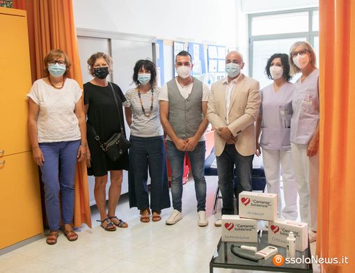 Donazione del Cantante della Solidarietà ai consultori dell'Asl FOTO