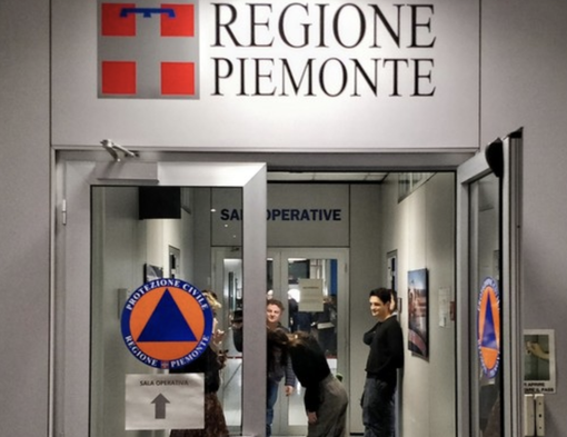 Covid, allarme terze dosi rinviate. Cirio: &quot;Chi non le fa non è al sicuro. L'emergenza non finisce per decreto&quot;