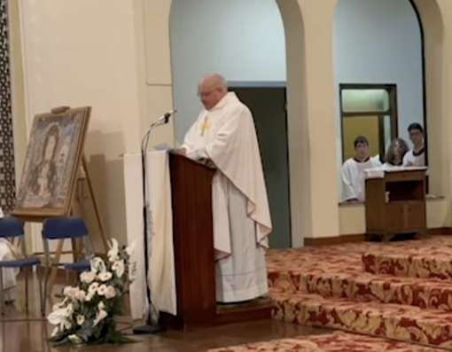 L'omelia di don Vincenzo Barone alla messa di Natale: "La luce è sorta"