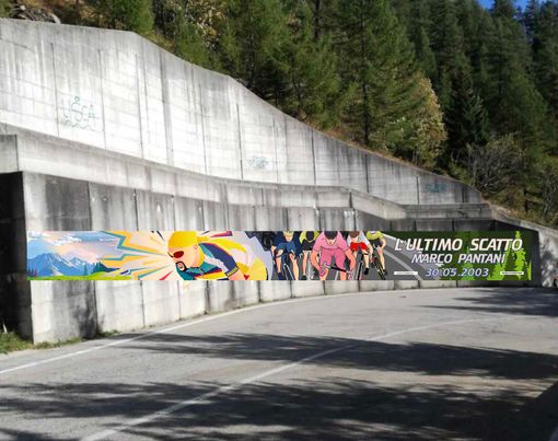 Un murales per celebrare l'ultimo scatto di Marco Pantani Un murales per celebrare l'ultimo scatto di Marco Pantani