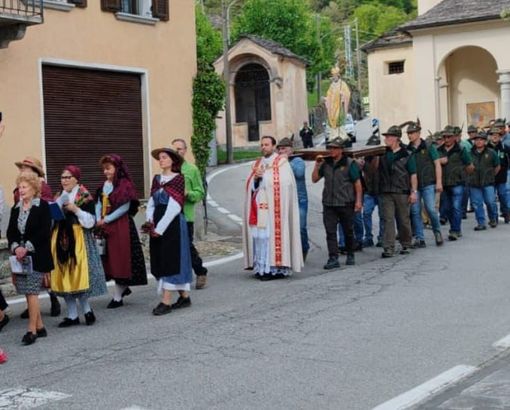 Festa di San Gottardo: tradizione, fede e convivialità a Finero Festa di San Gottardo: tradizione, fede e convivialità a Finero