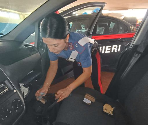 “Suo figlio ha avuto un incidente”: anziana derubata, truffatori incastrati dai carabinieri