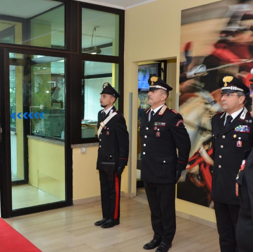 Il comandante interregionale dei carabinieri Riccardo Galletta in visita al comando provinciale