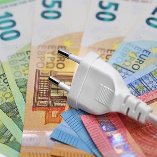 Bollette da capogiro: in Piemonte si paga quasi un miliardo in più rispetto all'anno scorso