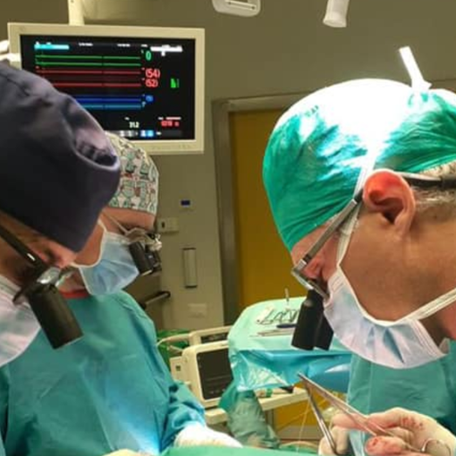 Un nuovo intervento innovativo per il cardiochirurgo ossolano Audo: storia a lieto fine per un uomo di 46 anni