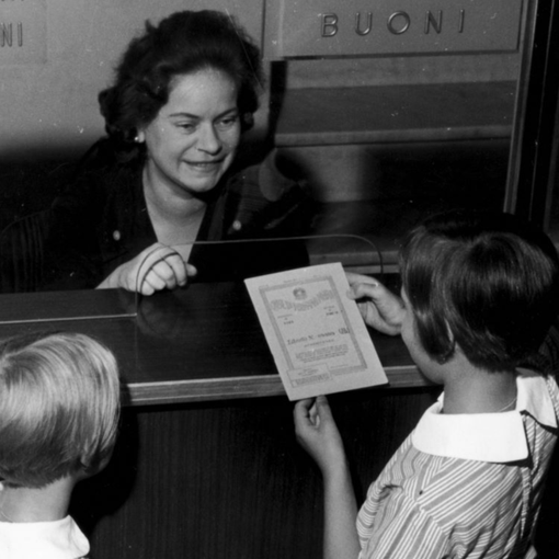 Per la fine della scuola disponibili i buoni fruttiferi postali per i  minori