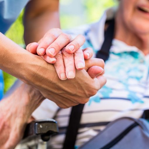 Rsa Piemonte: tremila assunzioni di oss e badanti per sopperire alla mancanze di organico
