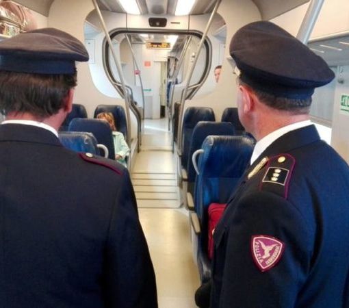 Controlli della polizia ferroviaria a Ferragosto: un minorenne denunciato a Domo