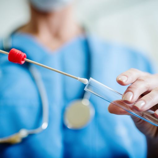 “In Piemonte pochi tamponi molecolari, impreparati per la variante delta”