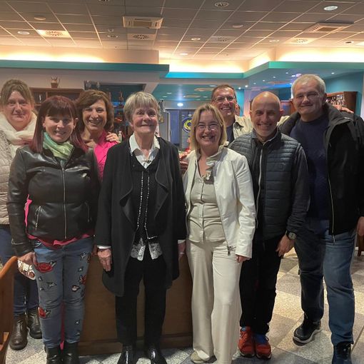 L'emozionante incontro tra una maestra e i suoi alunni, 50 anni dopo