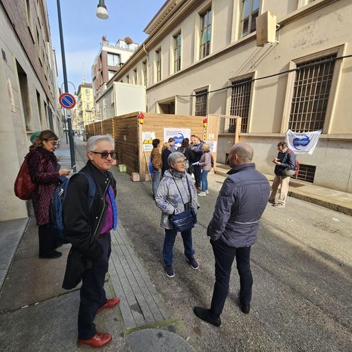 Suicidio assistito, il centrodestra dice no al dibattito: &quot;Incostituzionale&quot;. Minoranza: &quot;12mila firme nell'immondizia&quot;