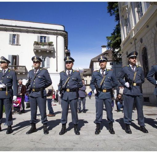 La Guardia di Finanza cerca 66 allievi ufficiali