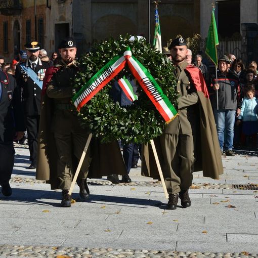 Nella rinnovata via Rosmini la cerimonia della Giornata dell'Unità Nazionale e delle Forze Armate FOTO