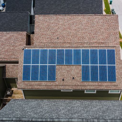 Dalla domotica alle energie rinnovabili: la sostenibilità comincia in casa