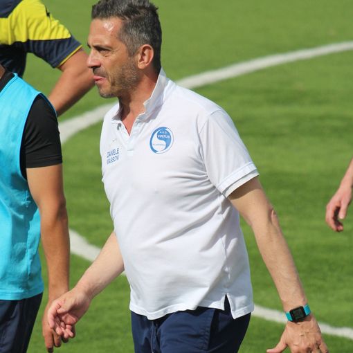 Nella foto: Daniele Massoni, l'allenatore della Virtus Villa