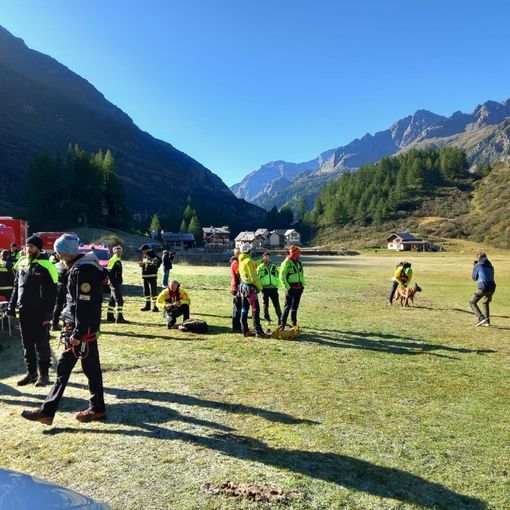 Formazza, ancora scariche che rendono pericoloso l'intervento per le ricerche   FOTO