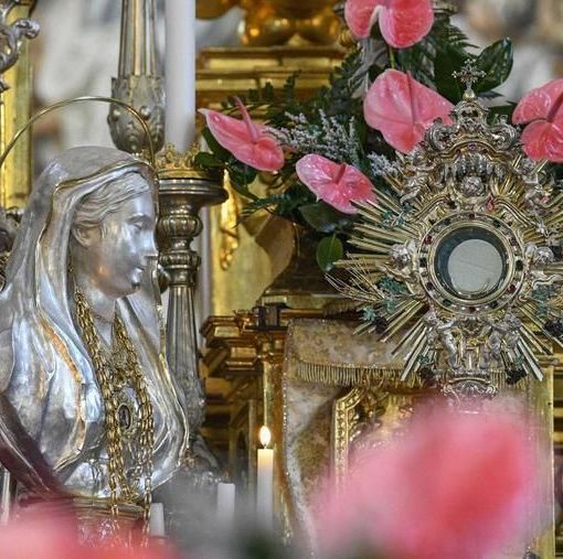 Bannio, le famiglie celebrano il rinnovo del voto alla Madonna della Neve