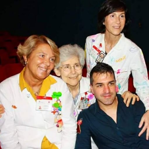 Il Cantante della Solidarietà dona presidi sanitari per i pazienti oncologici del Vco