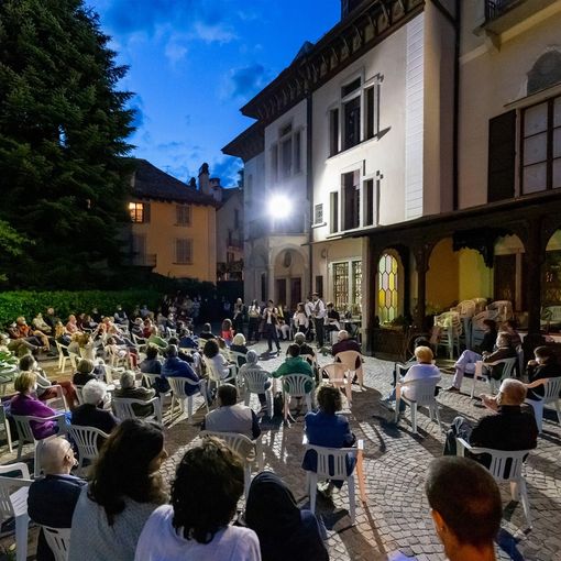&quot;Arpe all'opera&quot;: il nuovo appuntamento di Musica da bere con l'Olona Duet