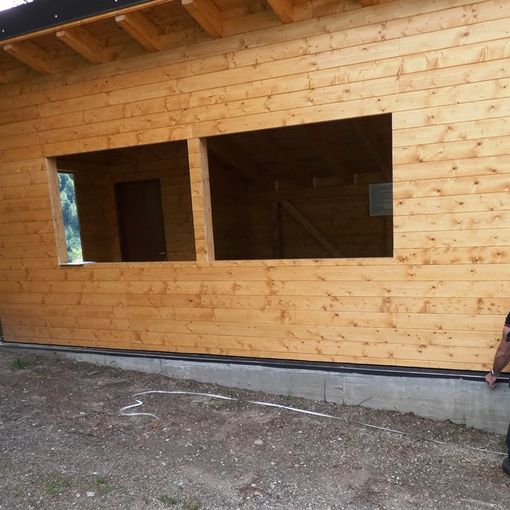 Re, associazione realizza una casetta abusiva. Denunciato un 61enne FOTO