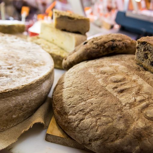 Il pane nero di Coimo: un'eccellenza alimentare antica con proprietà nutrizionali