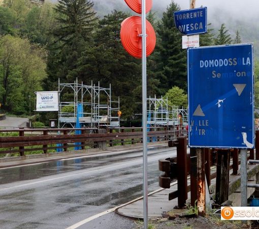 Manutenzione del ponte sull’Ovesca: scintille tra il sindaco Toscani e il gruppo Uniti per Villa