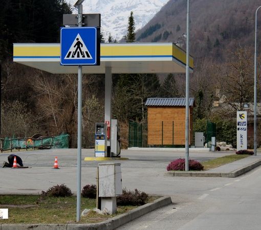 I veicoli ''abbandonati'' a Pontegrande fanno discutere in consiglio comunale