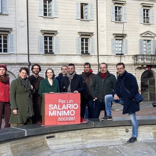 Ticino, oltre 12mila firme per chiedere il salario minimo