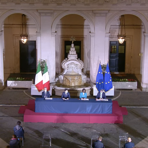 Speranza: &quot;Scuole chiuse in zone rosse o ad alto tasso di contagio&quot;