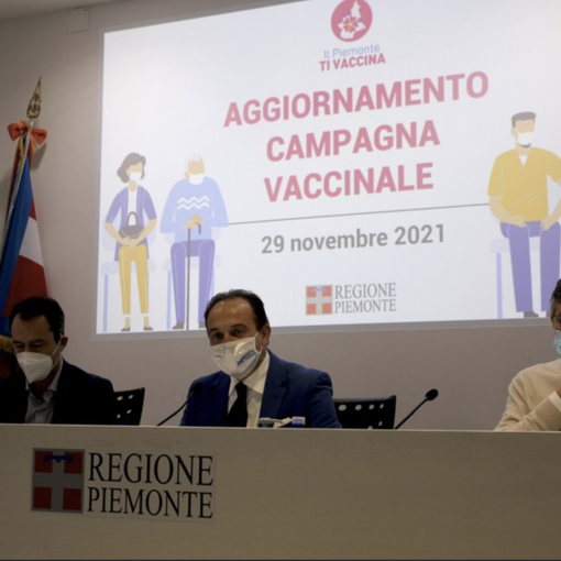 Vaccini: per le terze dosi cambia il sistema di prenotazione, si procederà con la convocazione diretta VIDEO