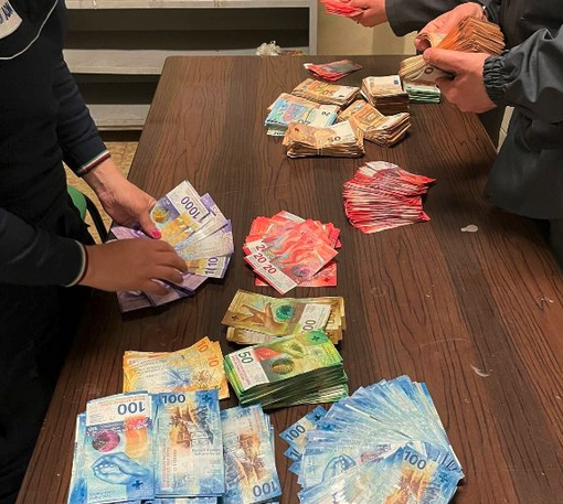 Sul treno per la Svizzera con 186mila euro non dichiarati