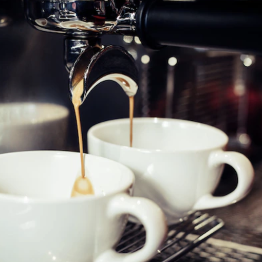 La tradizione del caffè italiano: torrefazione Made In Italy e chicchi pregiati