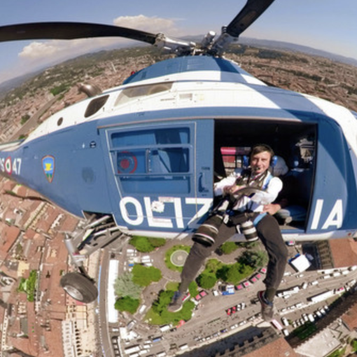 Massimo Sestini 'illustrerà' il 2024 della Polizia di Stato