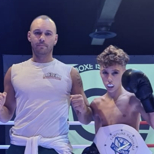 Elia Cosentino conquista il titolo internazionale di Kickboxing VIDEO
