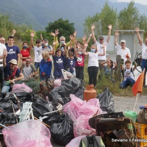 Salviamo il Paesaggio, volontari al lavoro per ripulire le rive del Toce