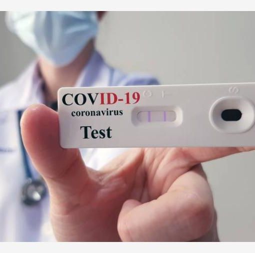 Basta un test antigenico per ottenere il Green Pass: la Svizzera si adegua alla UE