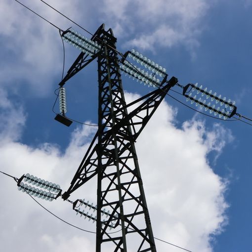 Condiviso il progetto per spostare le linee elettriche in alta montagna