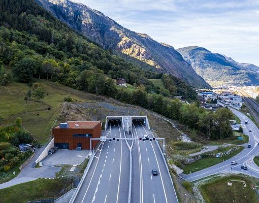 A9, chiuso per una notte il tunnel di Eyholz