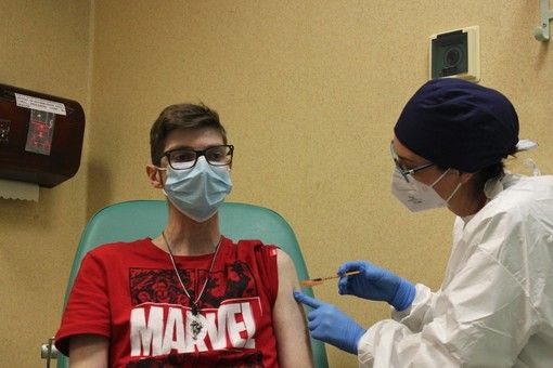 Oltre 6mila vaccini somministrati lunedì a giovani tra i 16 e i 29 anni
