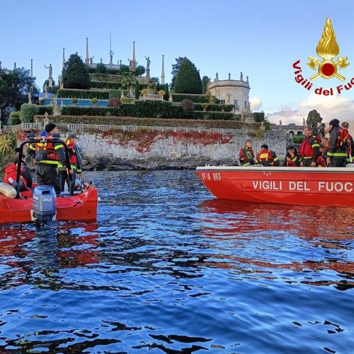 Vigili del fuoco da tutto il Piemonte per il corso di patente nautica nel Vco
