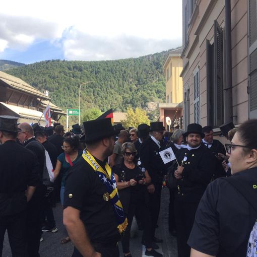 Grande festa a Malesco per l'arrivo degli Spazzacamini FOTO