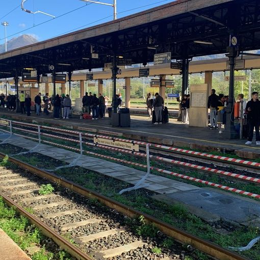 Guasto alla linea elettrica, treni fermi tra Domo e Briga