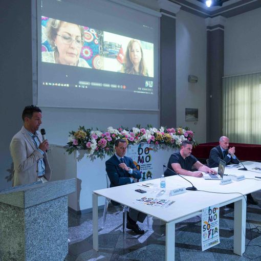 La “luccicanza” è il tema della quarta edizione di Domosofia