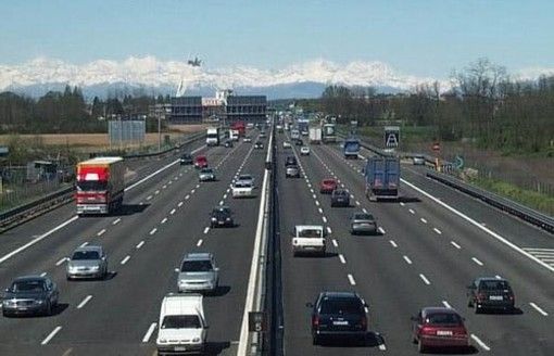 Traffico intenso ma senza particolari criticità sulle autostrade piemontesi nel primo fine settimana di controesodo