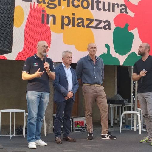 'L'Agricoltura in piazza' ha fatto tappa a Domodossola   VIDEO