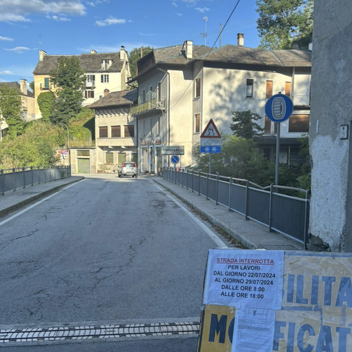 Si asfalta la strada, disagi a Craveggia e Toceno