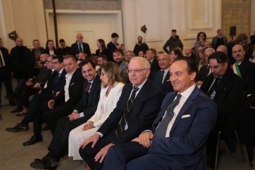 Dai bus gratis per gli studenti under 26 al mercato estivo del tartufo al Parco della Salute, il 2025 della giunta Cirio   VIDEO